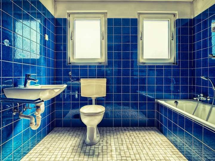 Baño antiguo antes de la reforma